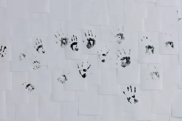 Cover image for Three Hands, One Room